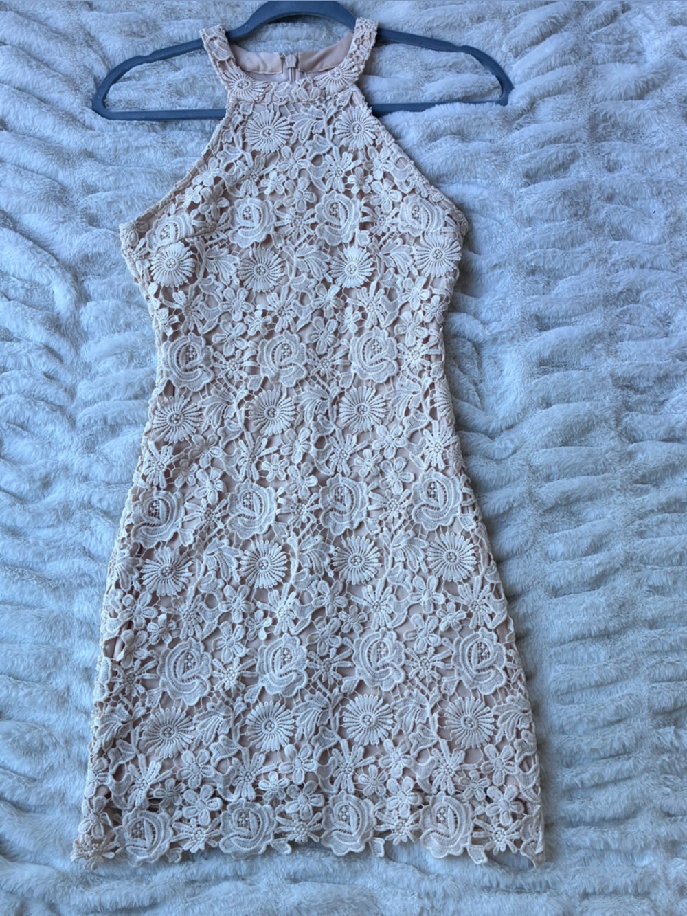 Lulu's Blush Pink “Love Poem” Lace Halter Mini Dress XS New - Picture 12 of 12